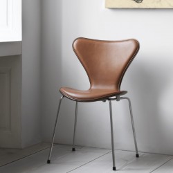 Fritz Hansen Series 7 Chair Front upholstered, leather 