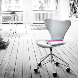 Fritz Hansen Series 7 Office Chair 