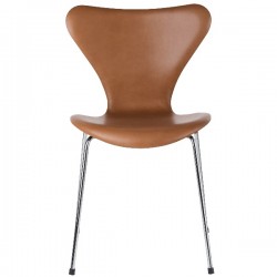 Fritz Hansen Series 7 Chair Fully upholstered, leather