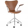 Fritz Hansen Series 7 Chair  Fully upholstered Swivel armchair, leather