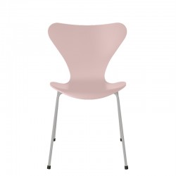 Fritz Hansen Series 7 Chair 2020. 3107 ( 4L) Lacquered