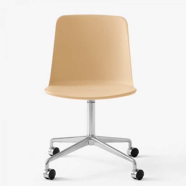 &Tradition Rely Swivel Chair HW11