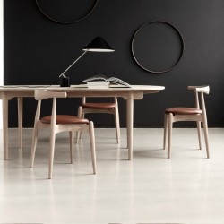 Carl Hansen & Søn CH20 Elbow Chair